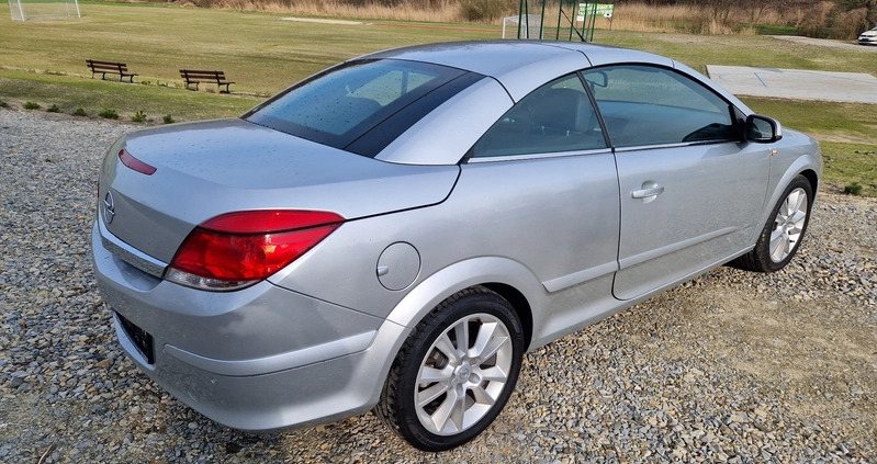 Opel Astra cena 14900 przebieg: 153077, rok produkcji 2007 z Nowy Staw małe 232